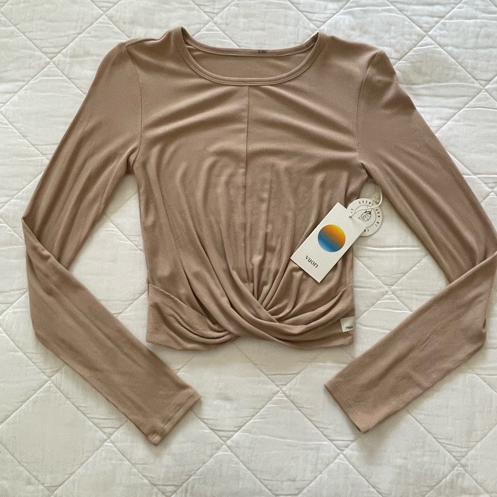 NWT Vuori top 🔥 - Picture 6 of 9